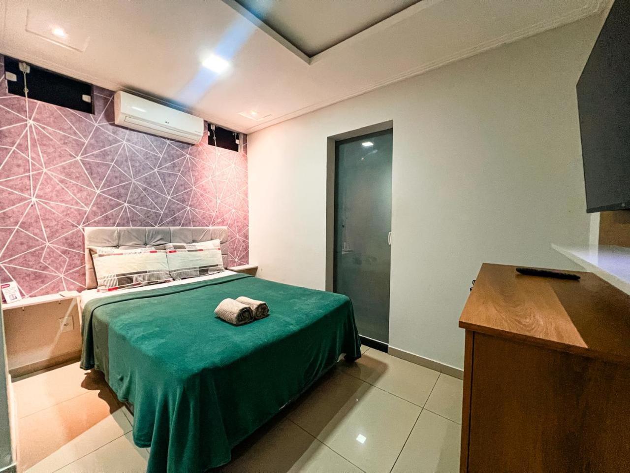 Apto Com Ar Condicionado, Wifi E Smart Tv Apartment *